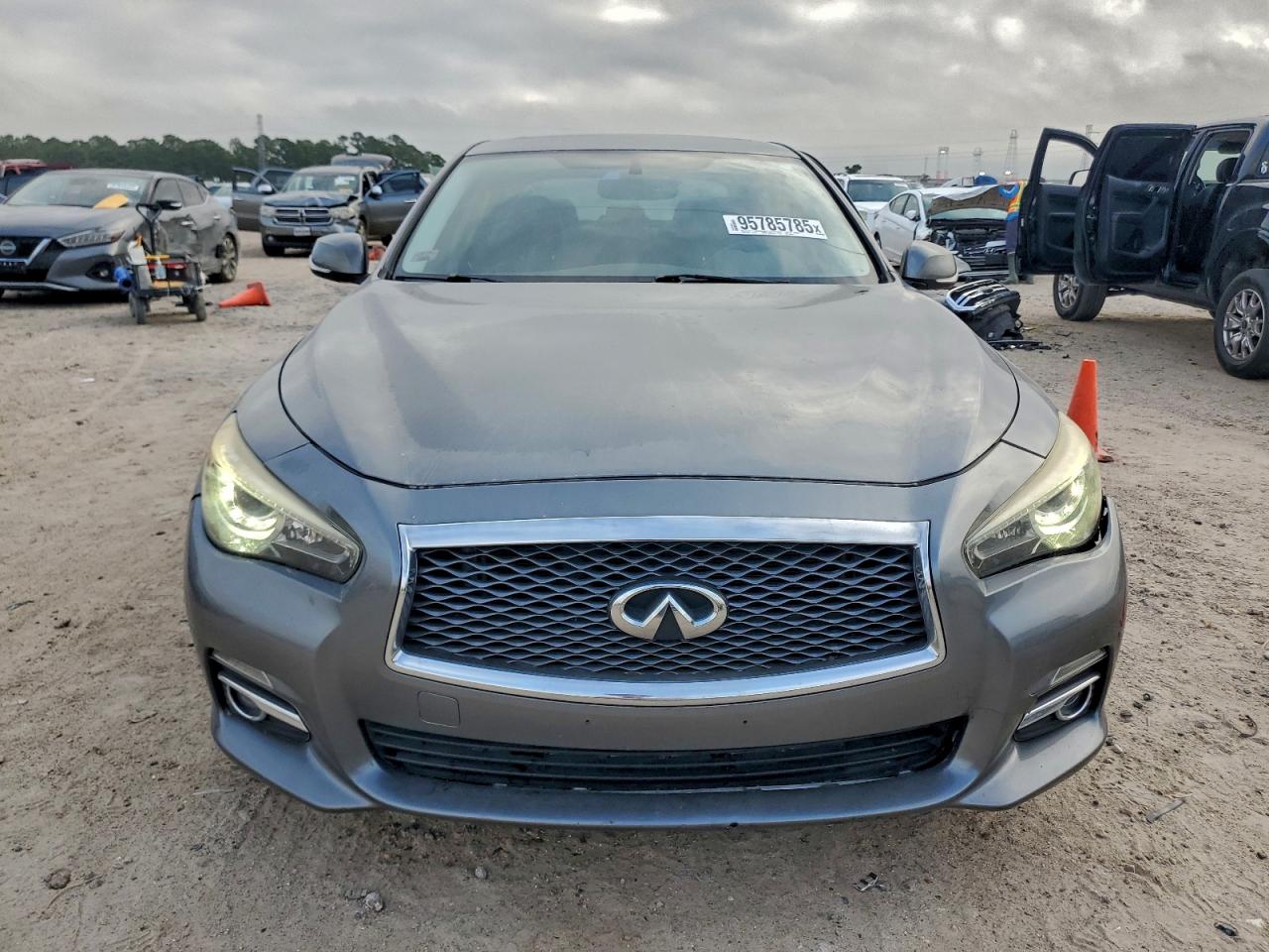 2015 Infiniti Q50 Base VIN: JN1BV7AP0FM348819 Lot: 95785785