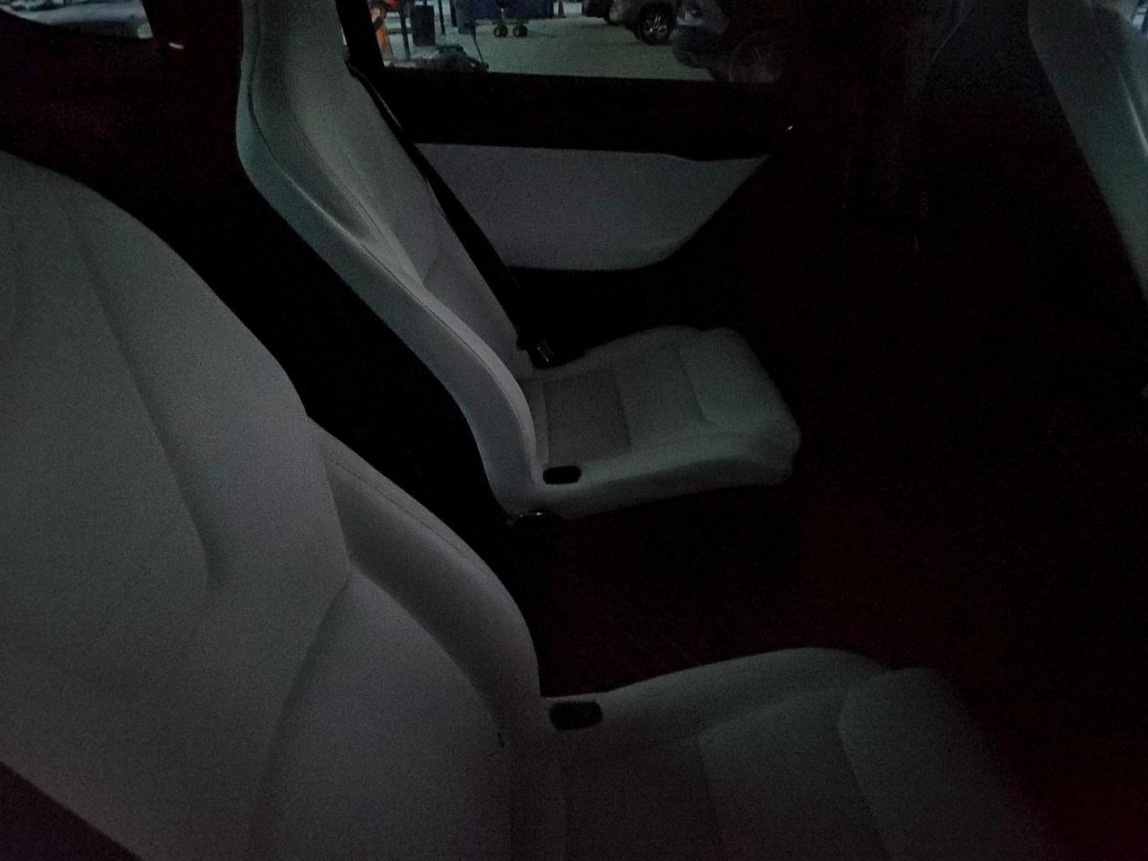 2017 Tesla Model X VIN: 5YJXCBE21HF065089 Lot: 95101025