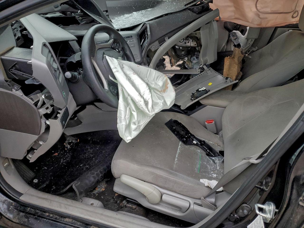 2012 Honda Civic Lx VIN: 2HGFB2F52CH581084 Lot: 95330345