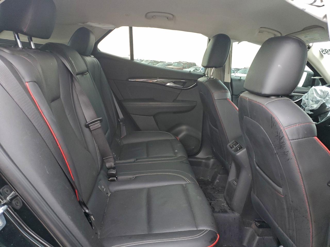 2022 Buick Envision Essence VIN: LRBFZNR48ND010132 Lot: 94633895