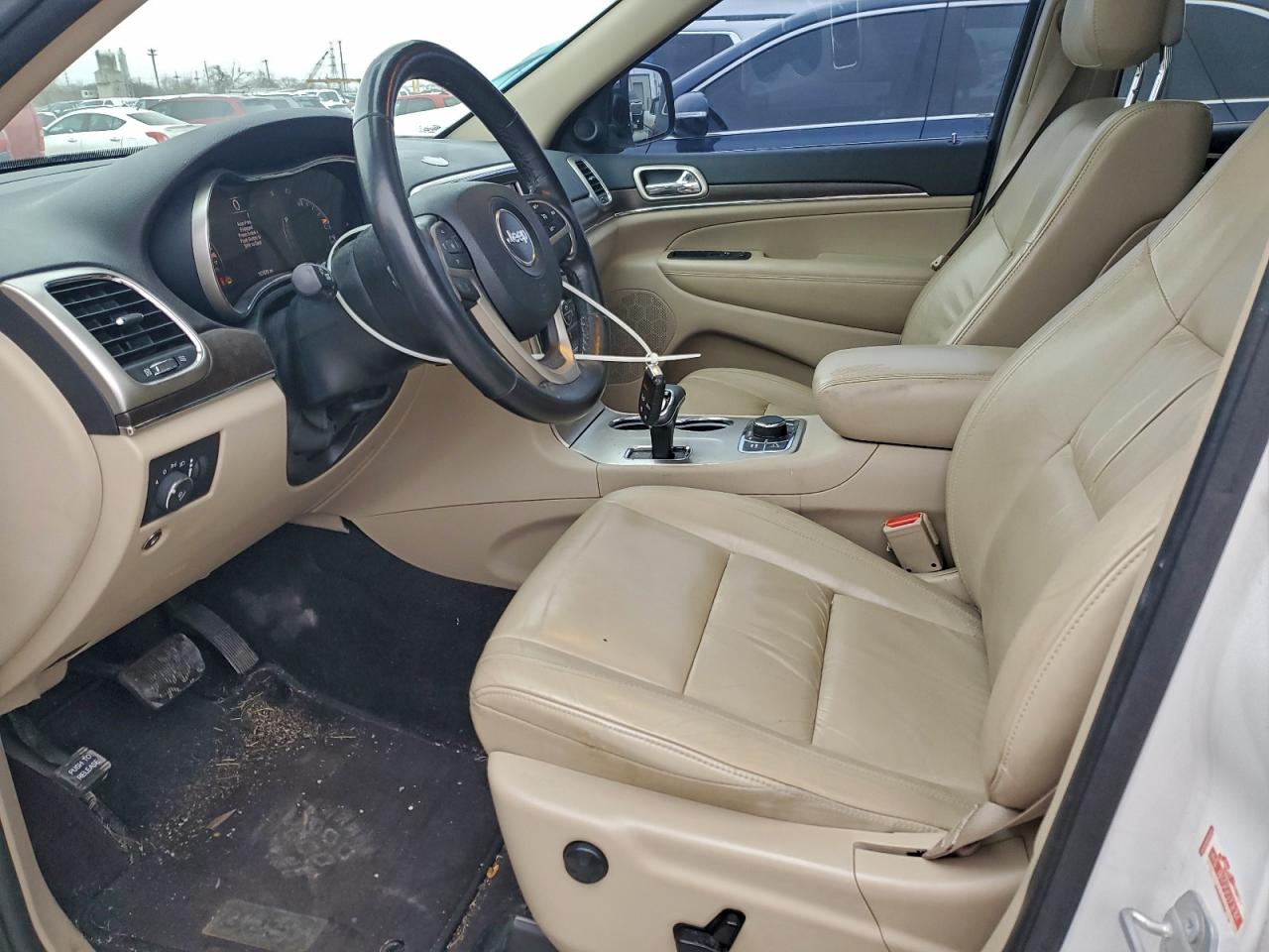 2015 Jeep Grand Cherokee Limited VIN: 1C4RJFBGXFC227172 Lot: 97945875