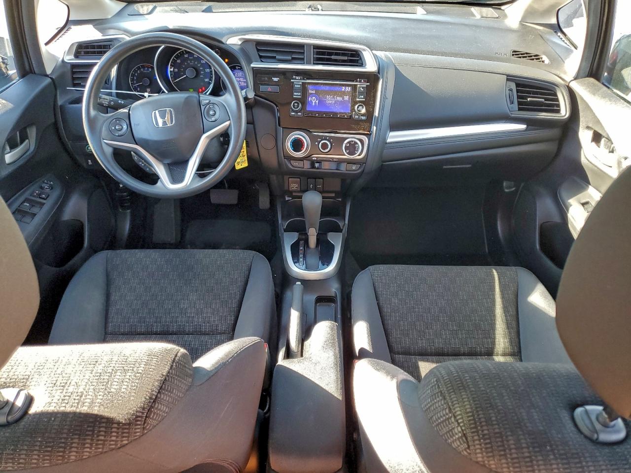 2017 Honda Fit Lx VIN: JHMGK5H5XHS023225 Lot: 92316465