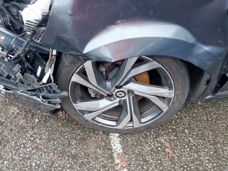 2022 RENAULT CLIO 1.6 E-TECH HYBRID 140 RS LINE 5DR AUTO