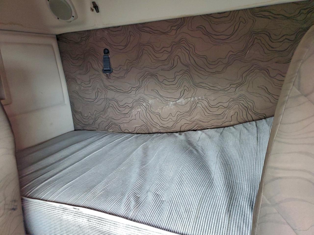 2014 Volvo Vn Vnl VIN: 4V4N19TH2EN152398 Lot: 93256095