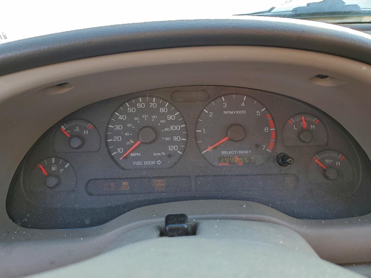 2004 Ford Mustang VIN: 1FAFP406X4F139627 Lot: 96395475