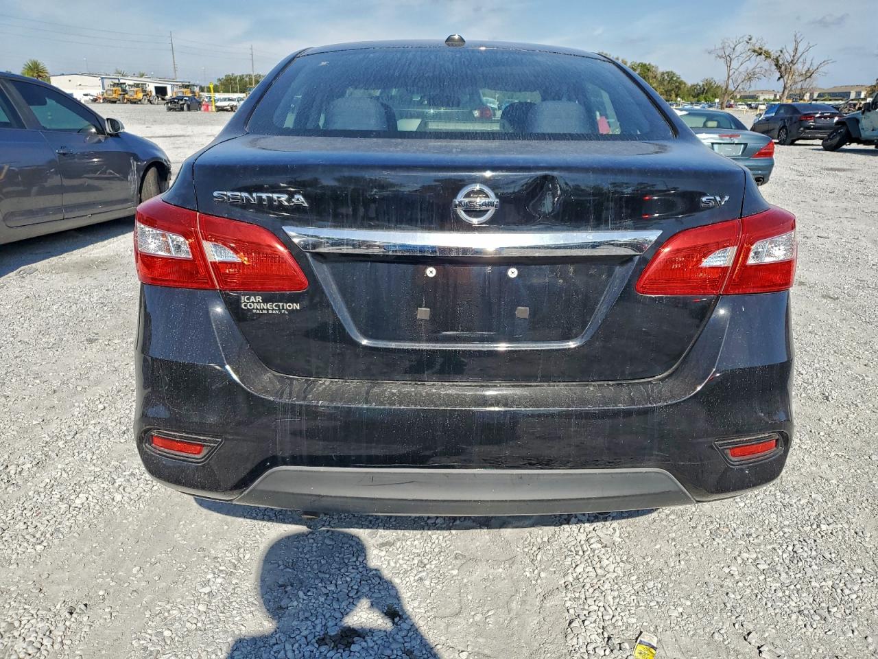 2016 Nissan Sentra S VIN: 3N1AB7AP3GL670449 Lot: 95780045