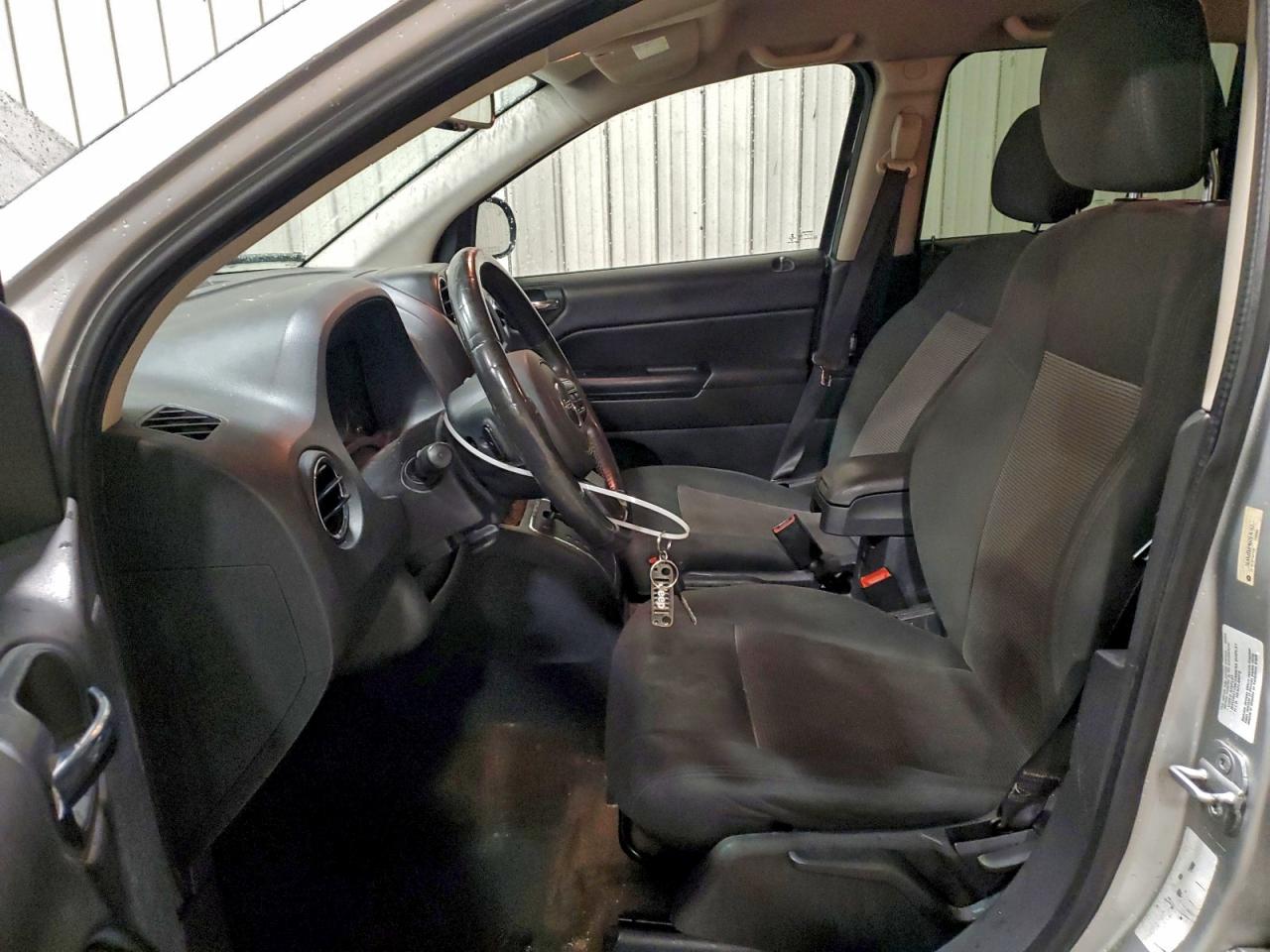 2013 Jeep Compass Latitude VIN: 1C4NJCEB4DD276162 Lot: 93925325