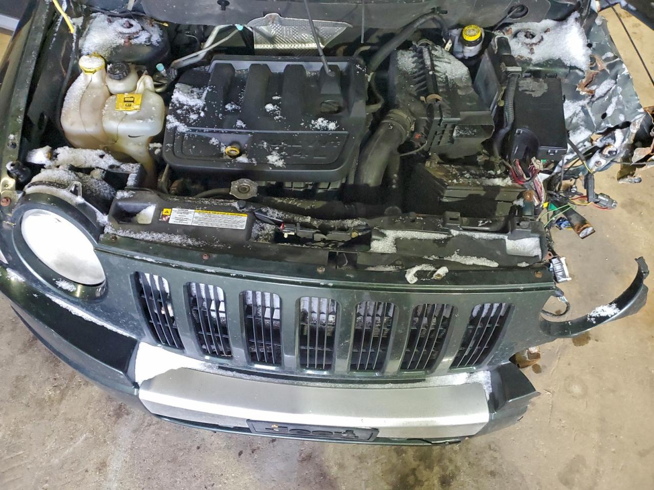 2010 Jeep Compass Limited VIN: 1J4NF5FB7AD611237 Lot: 96935285