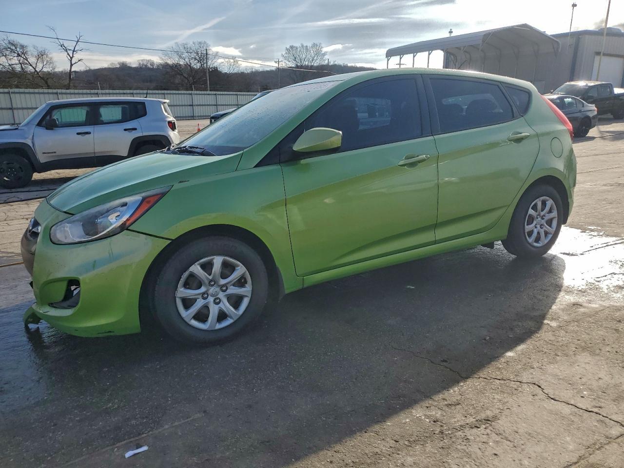2014 Hyundai Accent Gls VIN: KMHCT5AEXEU171829 Lot: 98237095