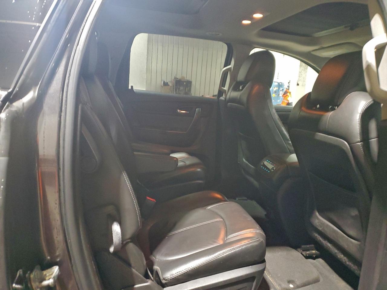 2016 Chevrolet Traverse Lt VIN: 1GNKVHKD9GJ238899 Lot: 94920905