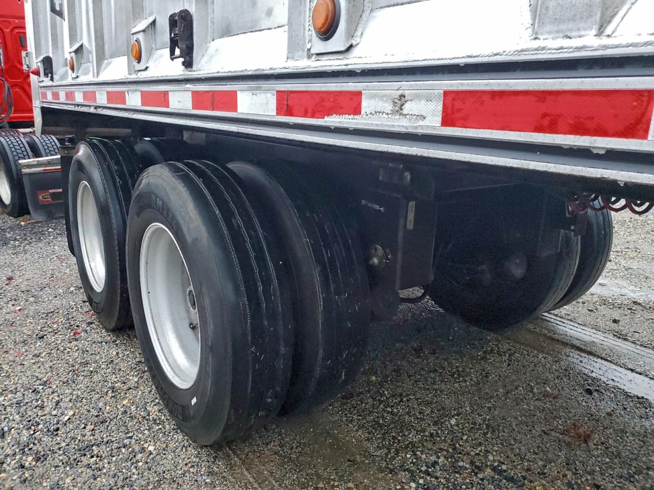 2001 Mac Walking Floor Trailer VIN: 5MAMN45261C004597 Lot: 92577495