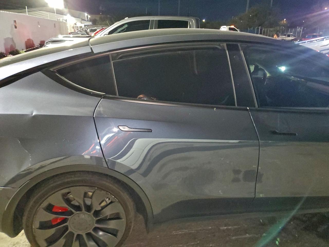 2023 Tesla Model Y VIN: 7SAYGDEFXPF782373 Lot: 95796405