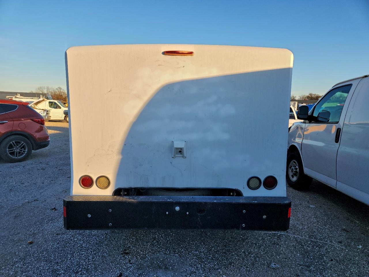 2018 Ram 1500 Refrigerated Delivery Truck VIN: 3C6JR6DG5JG318172 Lot: 94766005