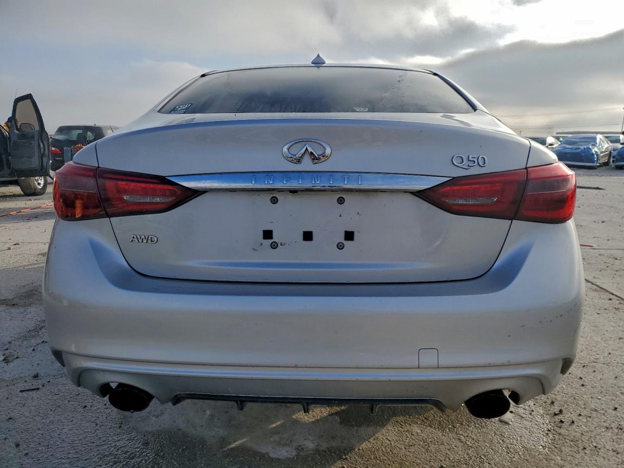 2018 Infiniti Q50 Luxe VIN: JN1EV7AR8JM436802 Lot: 94266225