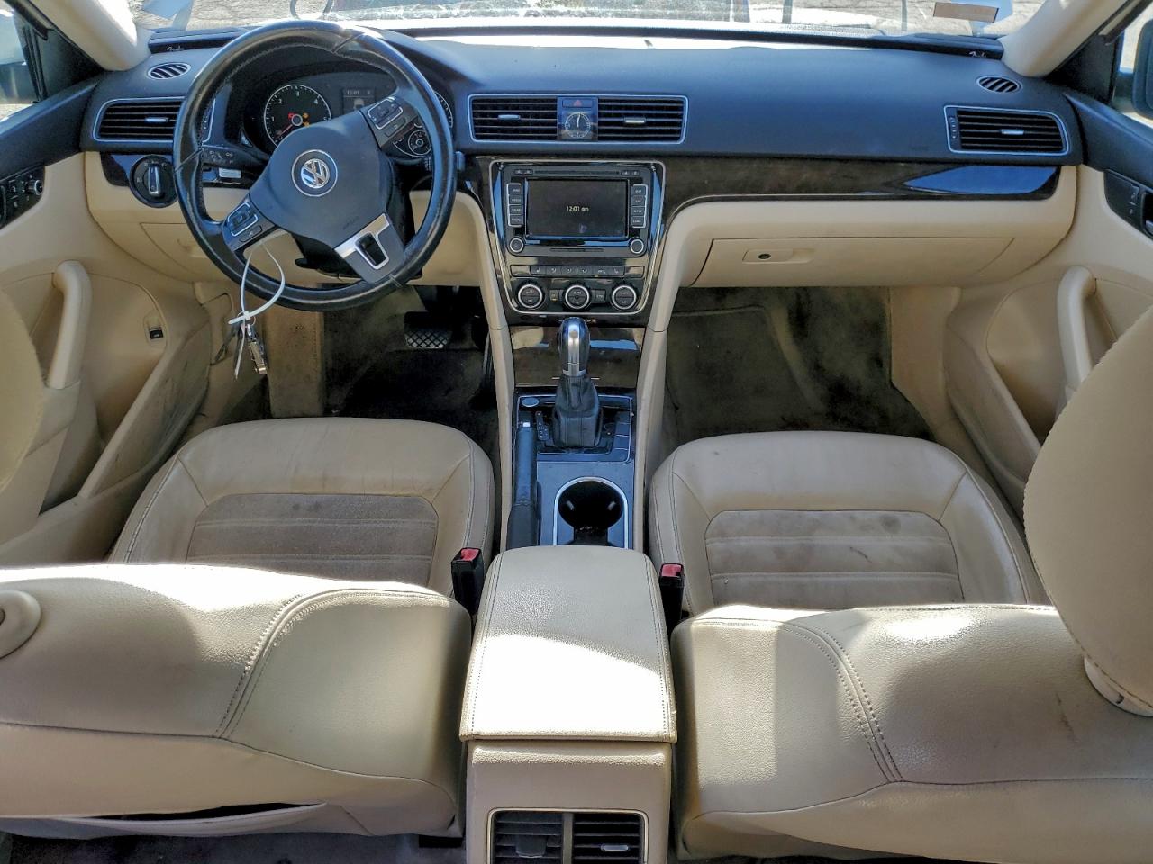 2014 Volkswagen Passat Sel VIN: 1VWCN7A32EC005882 Lot: 94391365