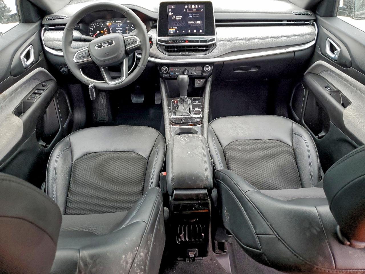 2025 Jeep Compass Latitude VIN: 3C4NJDBN0ST555118 Lot: 93204005