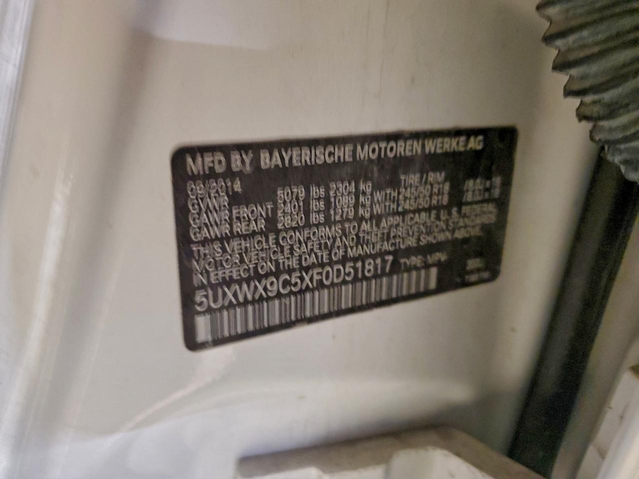 Фото: 5UXWX9C5XF0D51817