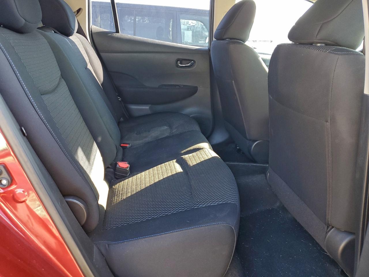 2015 Nissan Leaf S VIN: 1N4AZ0CP4FC330224 Lot: 96200925