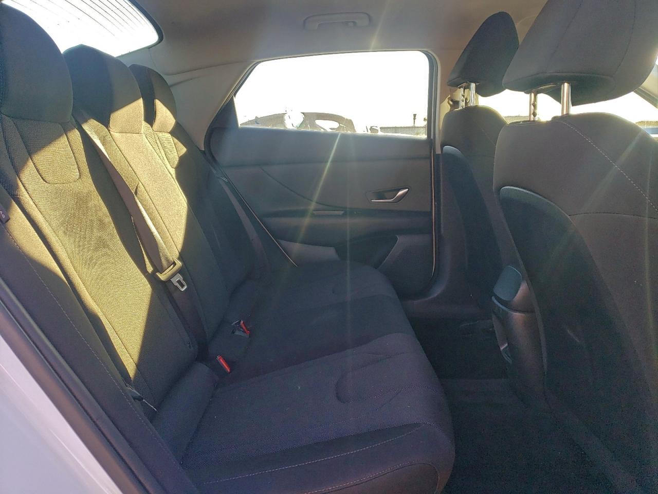 2024 Hyundai Elantra Se VIN: KMHLL4DG8RU759967 Lot: 97673275