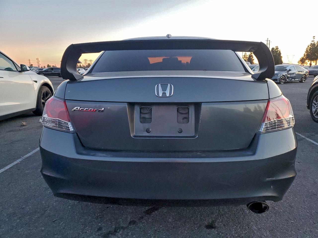 2008 Honda Accord Exl VIN: JHMCP268X8C010562 Lot: 93999505