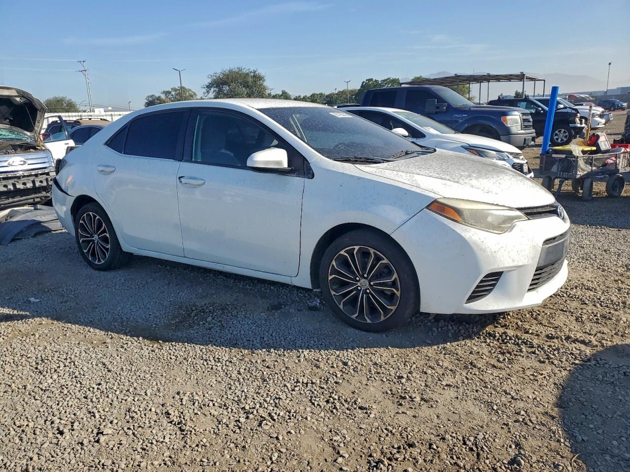 2015 Toyota Corolla L VIN: 5YFBURHE5FP288016 Lot: 97165315