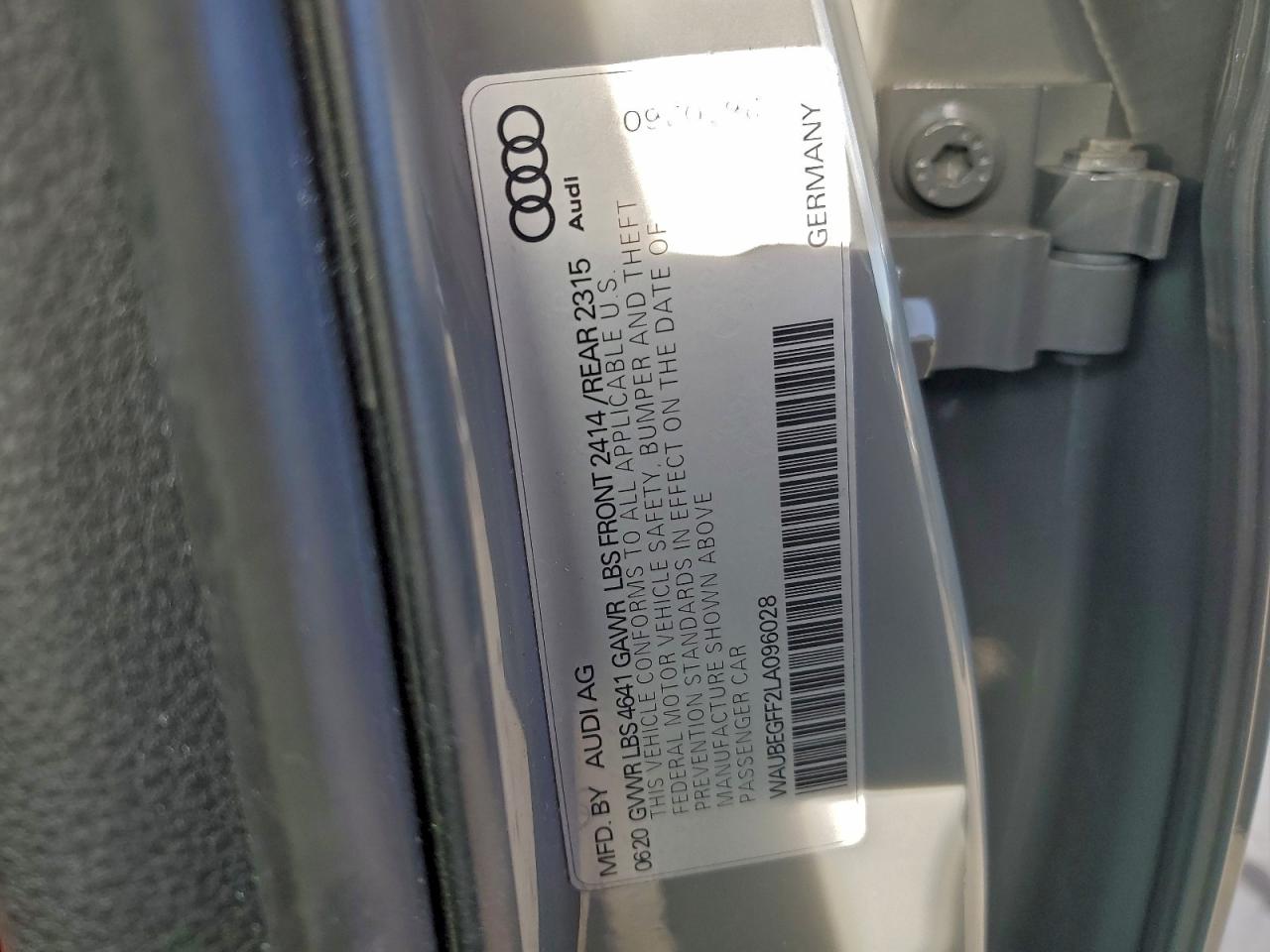 Фото: WAUBEGFF2LA096028