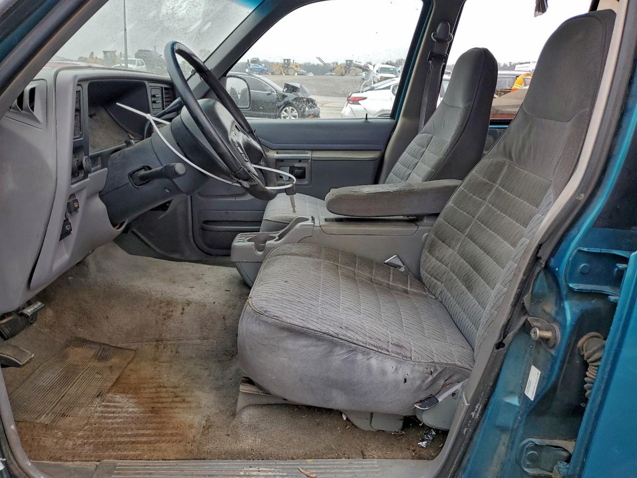 1994 Ford Explorer VIN: 1FMDU34X8RUE17866 Lot: 95075305