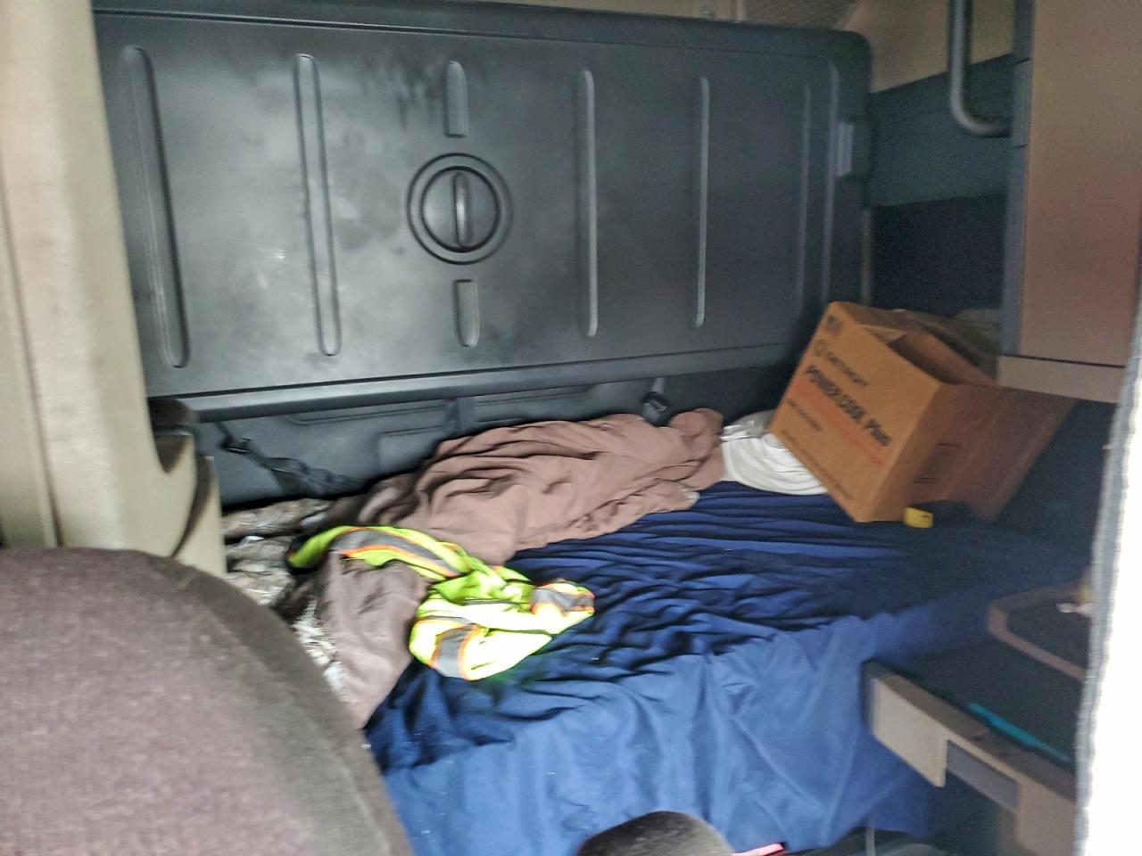 2016 Freightliner Cascadia - Semi Truck VIN: 1FUJGLDV0GLGU7574 Lot: 94278135