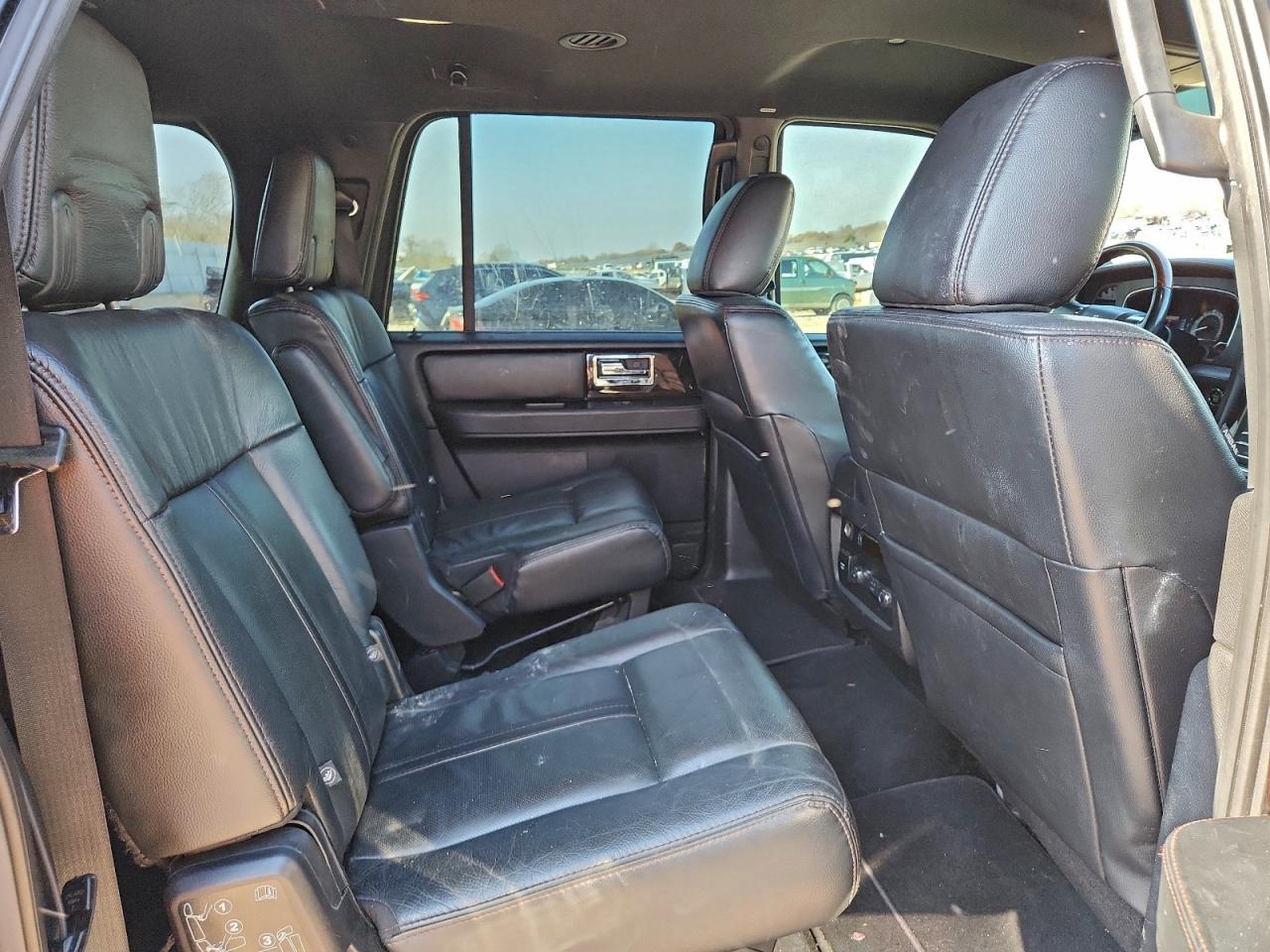 2017 Lincoln Navigator L Reserve VIN: 5LMJJ3KT1HEL00017 Lot: 95019355