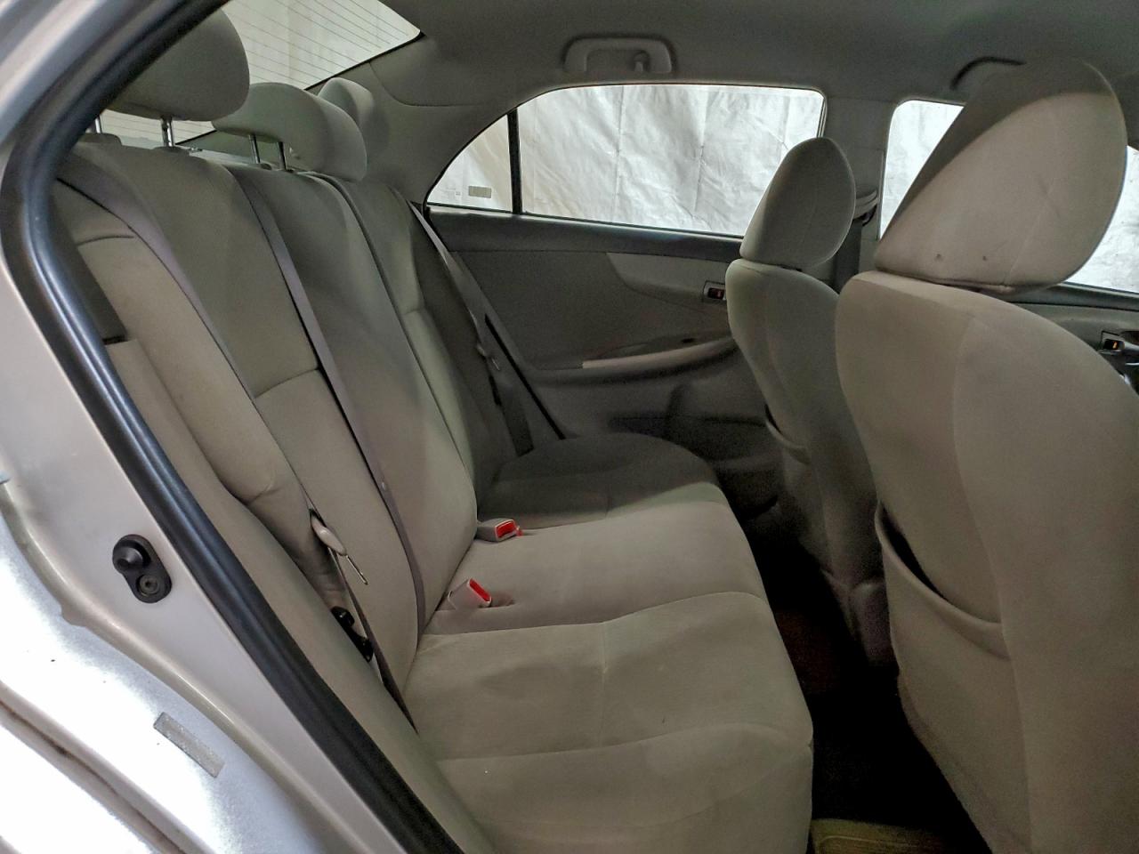 2010 Toyota Corolla Base VIN: 1NXBU4EE9AZ229193 Lot: 95182105