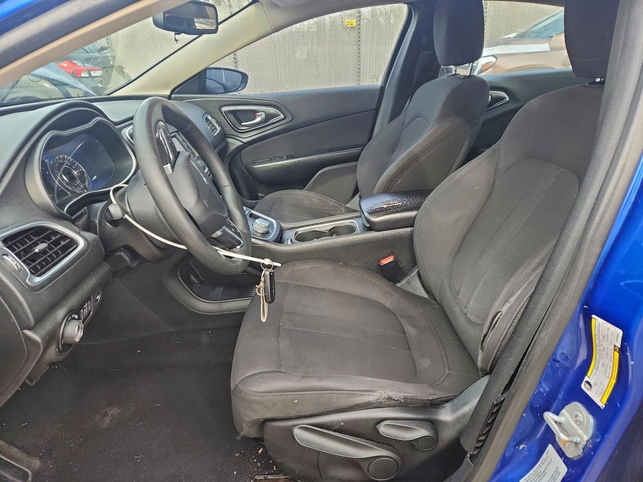 2015 Chrysler 200 Limited VIN: 1C3CCCAB2FN730921 Lot: 95464875