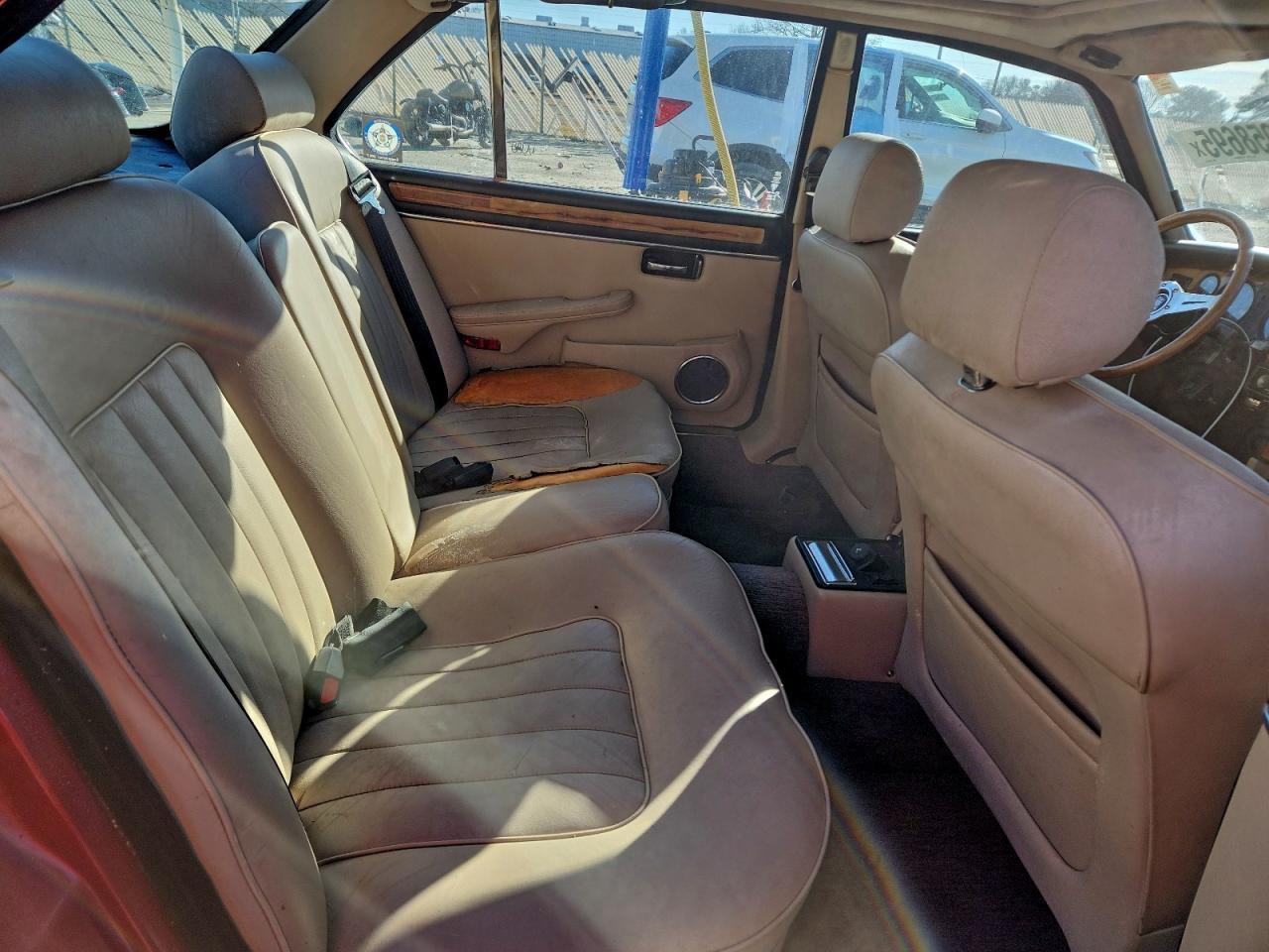 1986 Jaguar Xj6 Vanden Plas VIN: SAJAY1346GC450151 Lot: 97958695