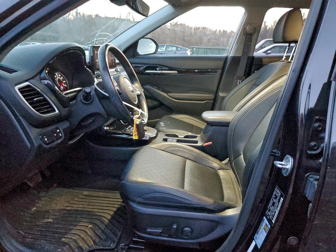 2021 Kia Seltos Sx VIN: KNDETCA24M7219135 Lot: 94579725