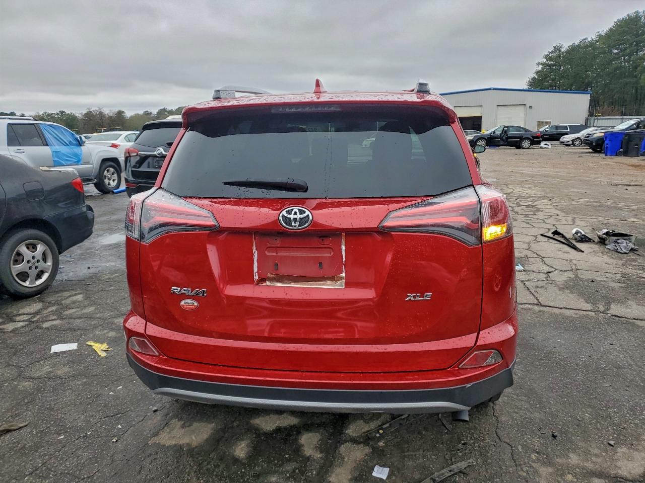 2017 Toyota Rav4 Xle VIN: JTMWFREV6HJ122210 Lot: 94228305