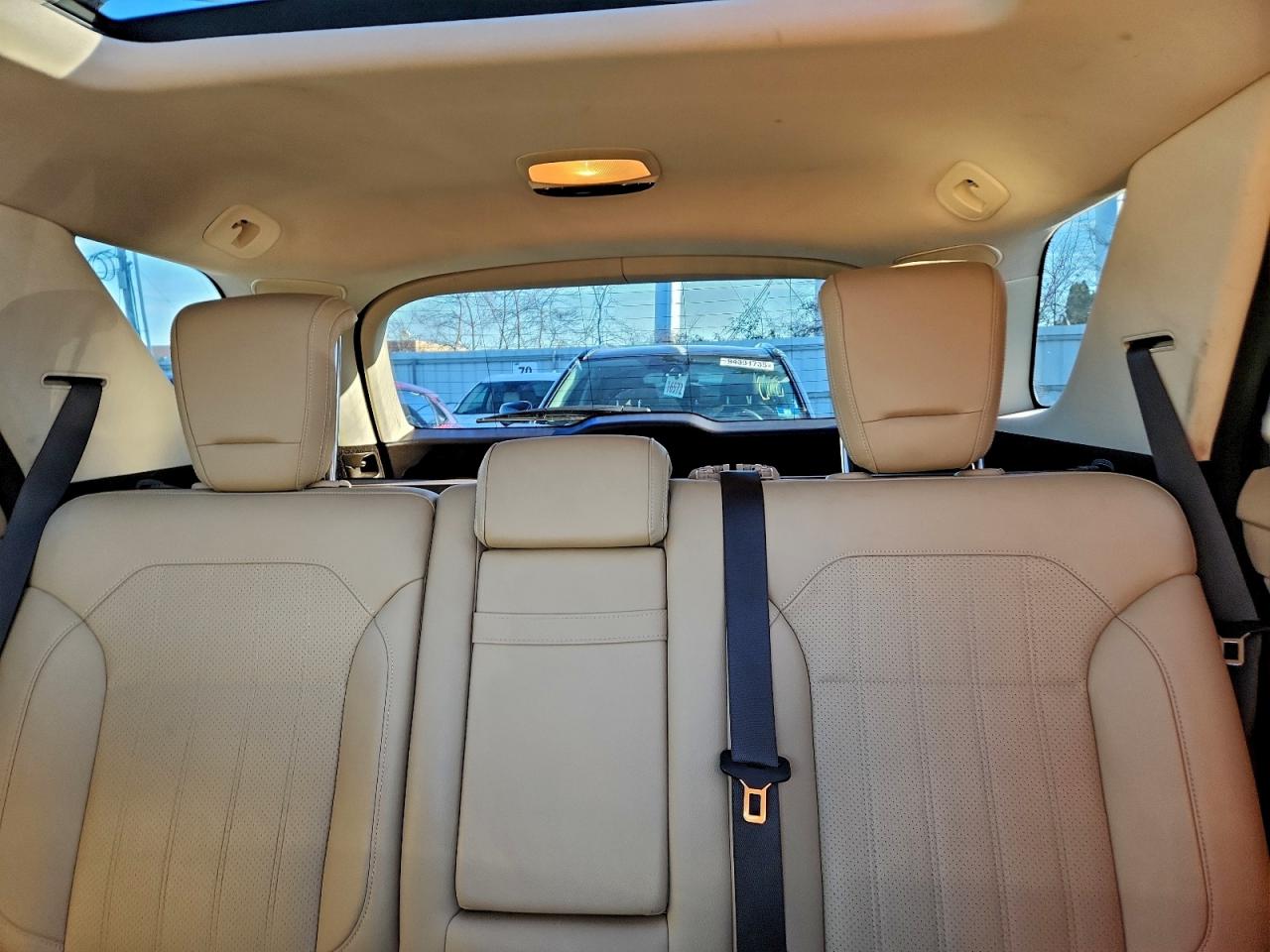 Фото: 4JGDA5HB7GA808363