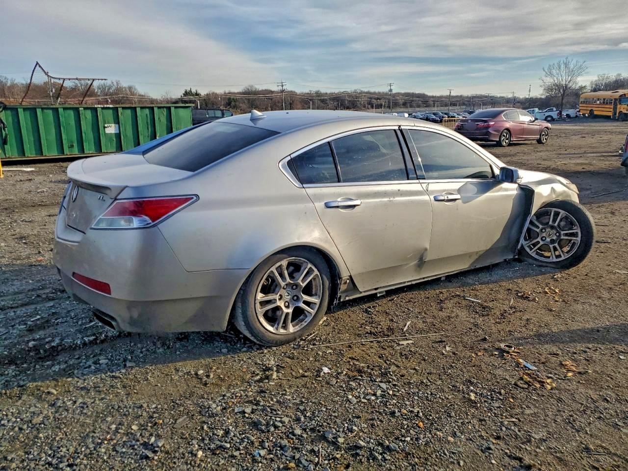 Фото: 19UUA8F53BA004350