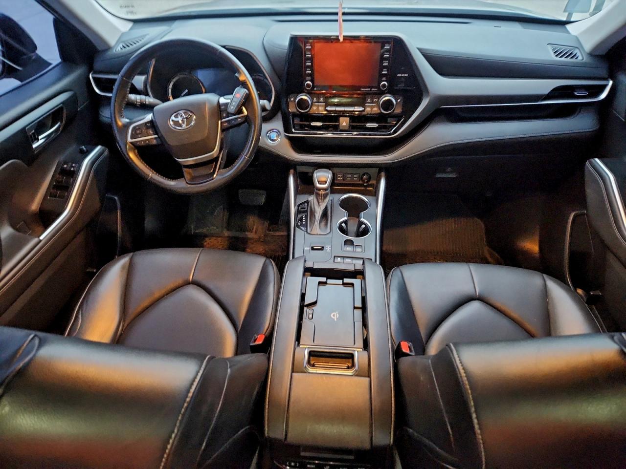 2022 Toyota Highlander Xle VIN: 5TDGZRAHXNS555782 Lot: 96398645