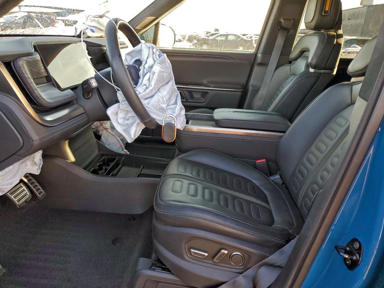 2023 Rivian R1S Adventure VIN: 7PDSGABA6PN018752 Lot: 93995375