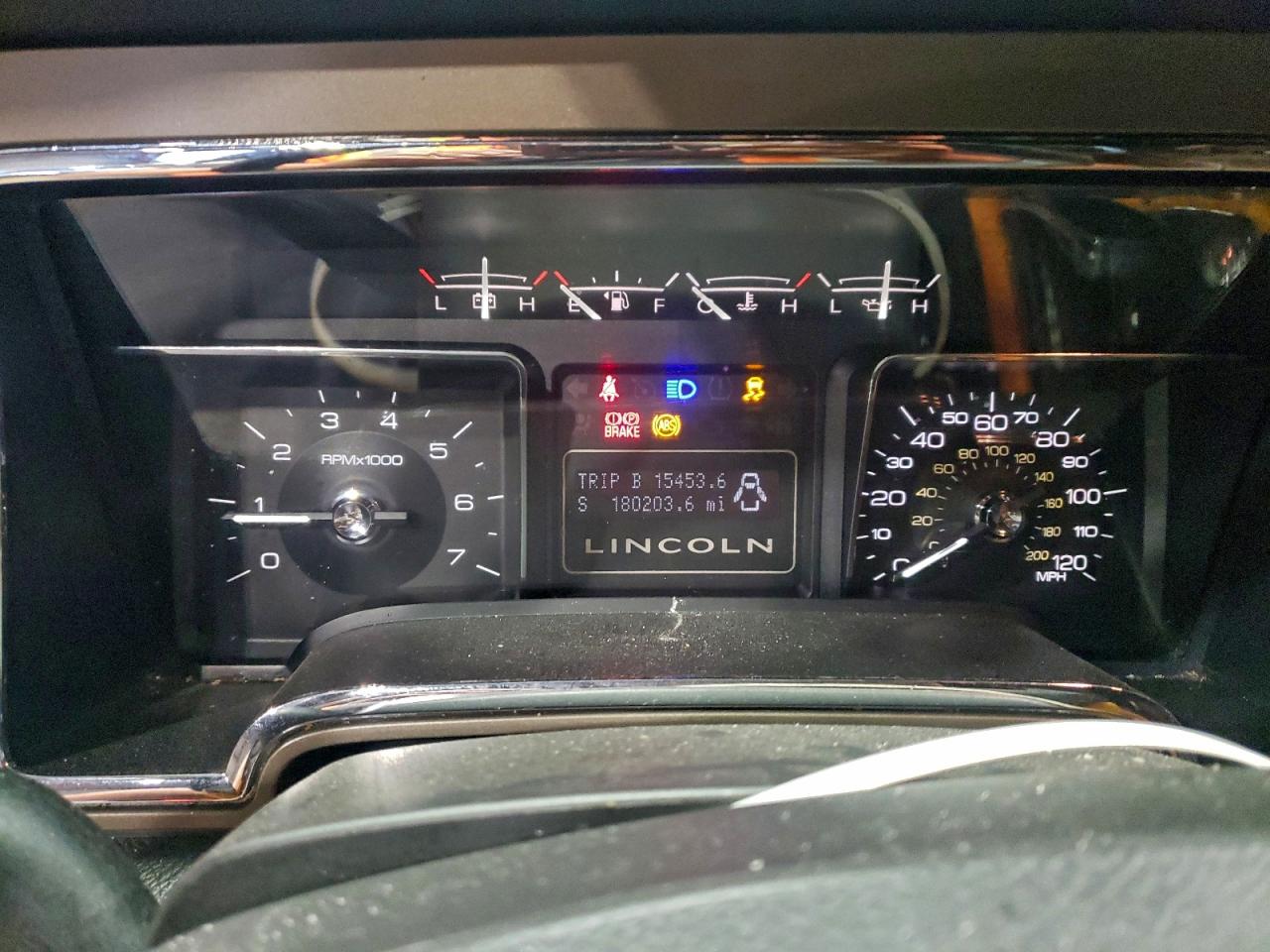 2011 Lincoln Navigator VIN: 5LMJJ2H52BEJ05408 Lot: 95090255