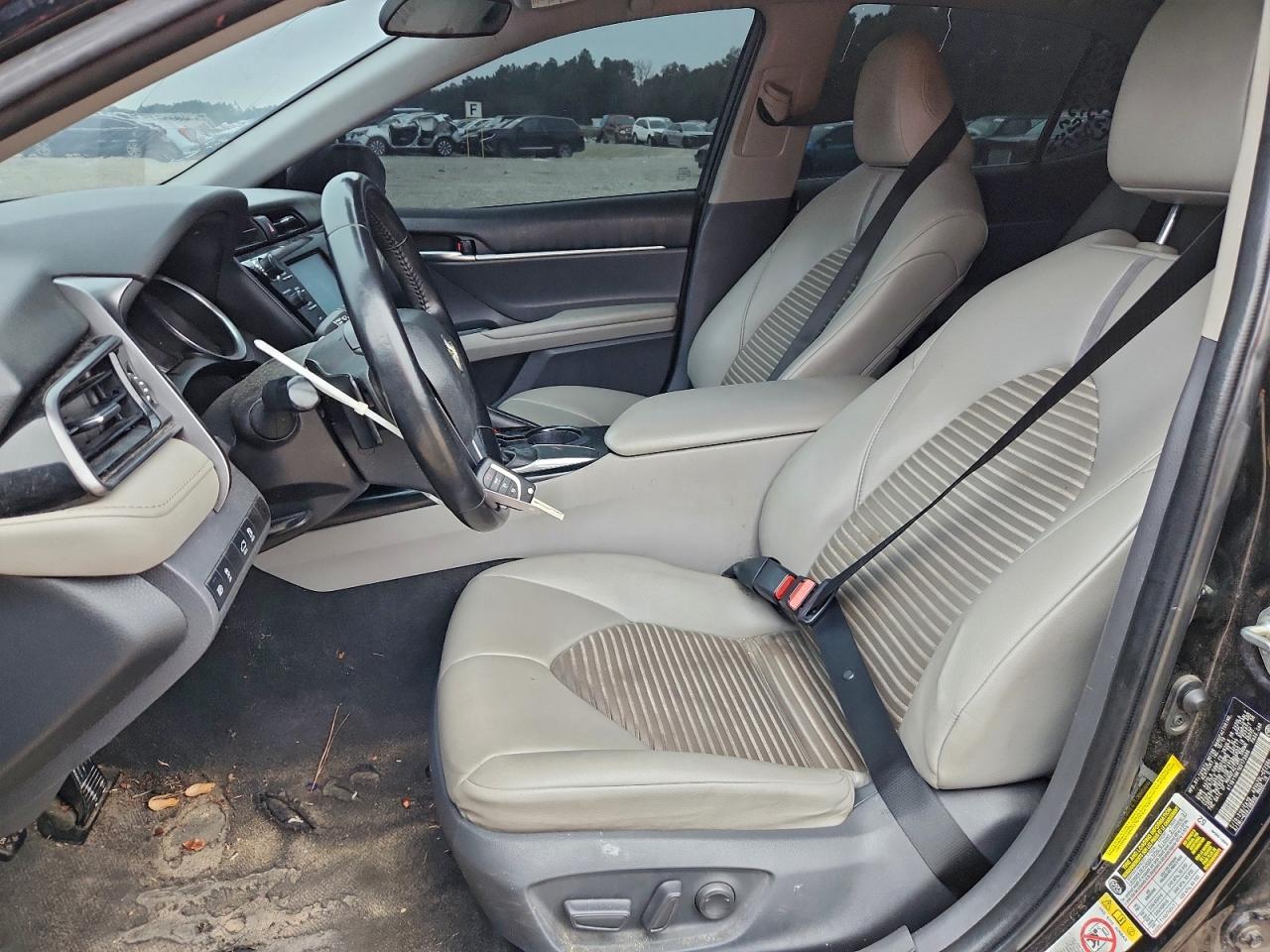 2019 Toyota Camry L VIN: 4T1B11HK1KU173986 Lot: 94323485