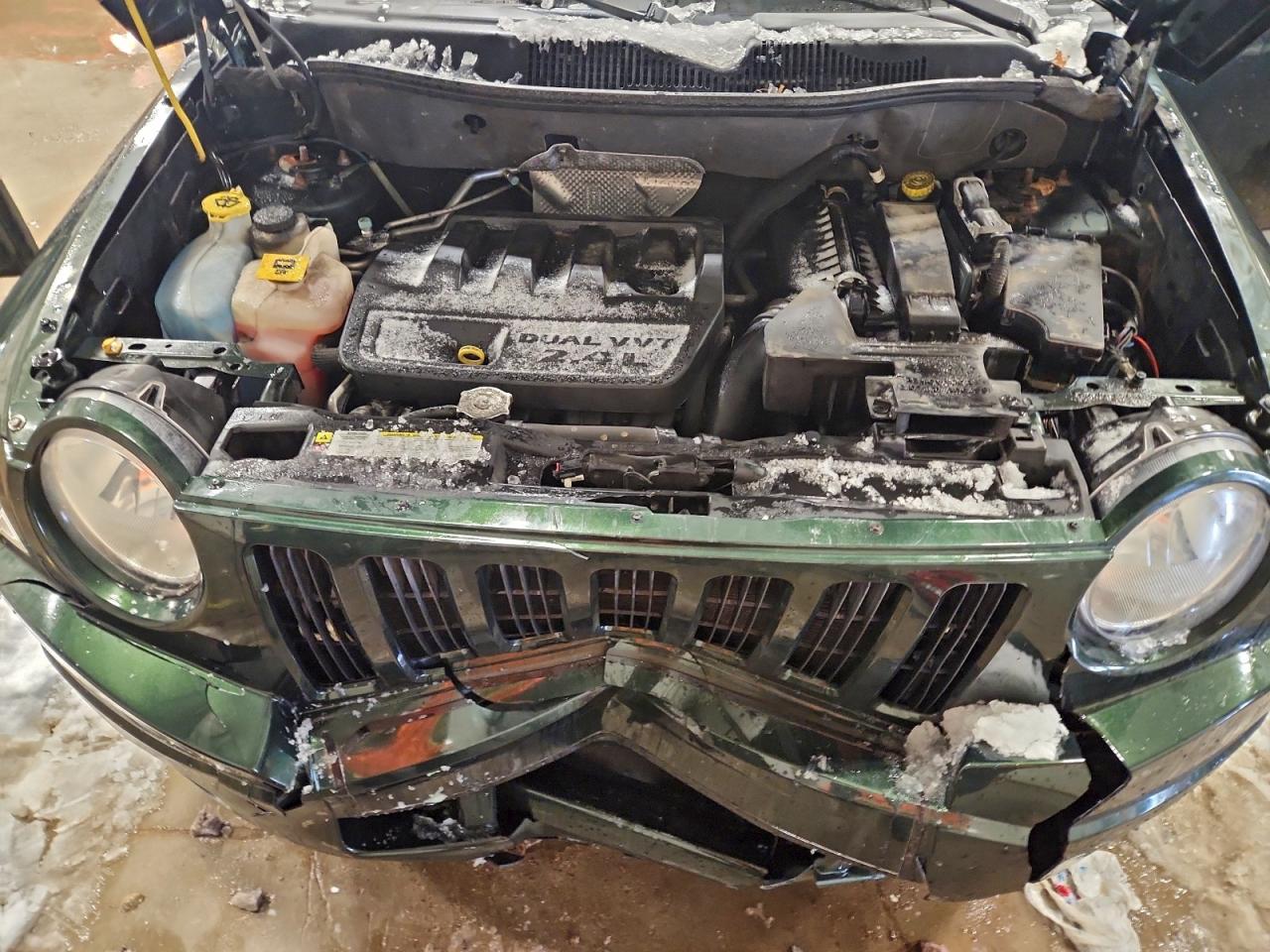 2010 Jeep Compass Limited VIN: 1J4NF5FB2AD640807 Lot: 96474325