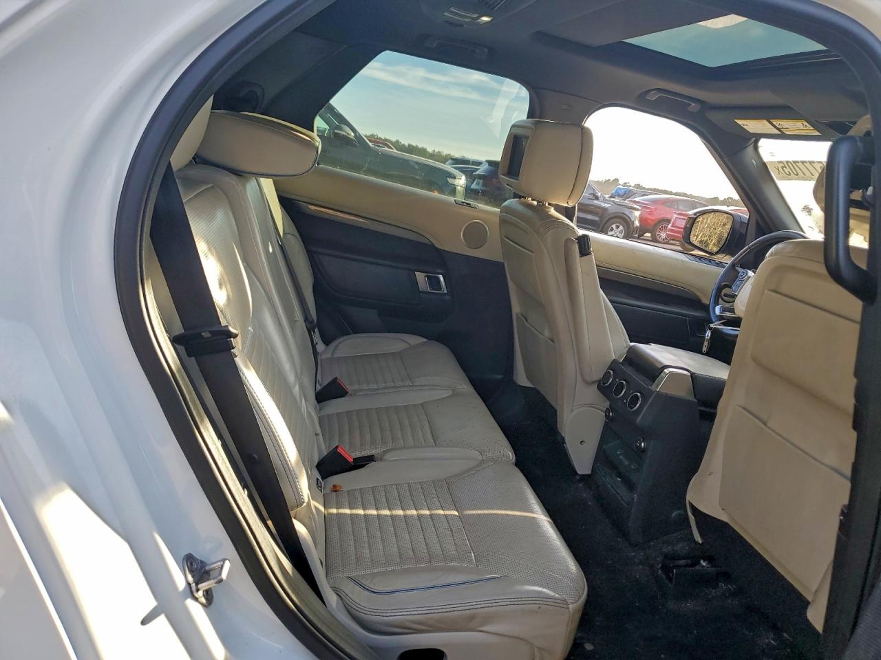 2017 Land Rover Discovery Hse Luxury VIN: SALRHBBV0HA043725 Lot: 94577705