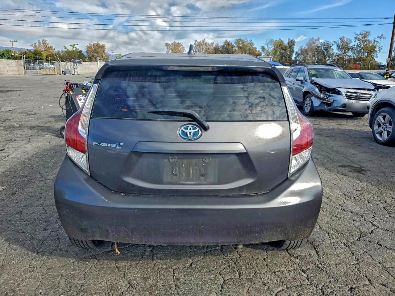 2015 Toyota Prius C VIN: JTDKDTB36F1111905 Lot: 95316295