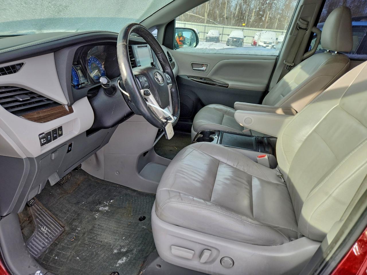 2015 Toyota Sienna Xle VIN: 5TDYK3DC3FS652619 Lot: 95773065