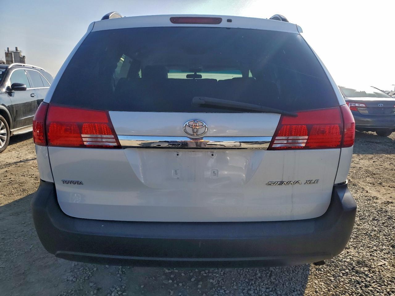 2004 Toyota Sienna Xle VIN: 5TDZA22C64S194978 Lot: 93990445