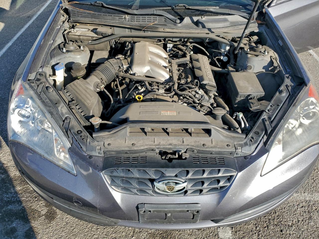 2010 Hyundai Genesis Coupe 3.8L VIN: KMHHU6KHXAU037978 Lot: 94373765