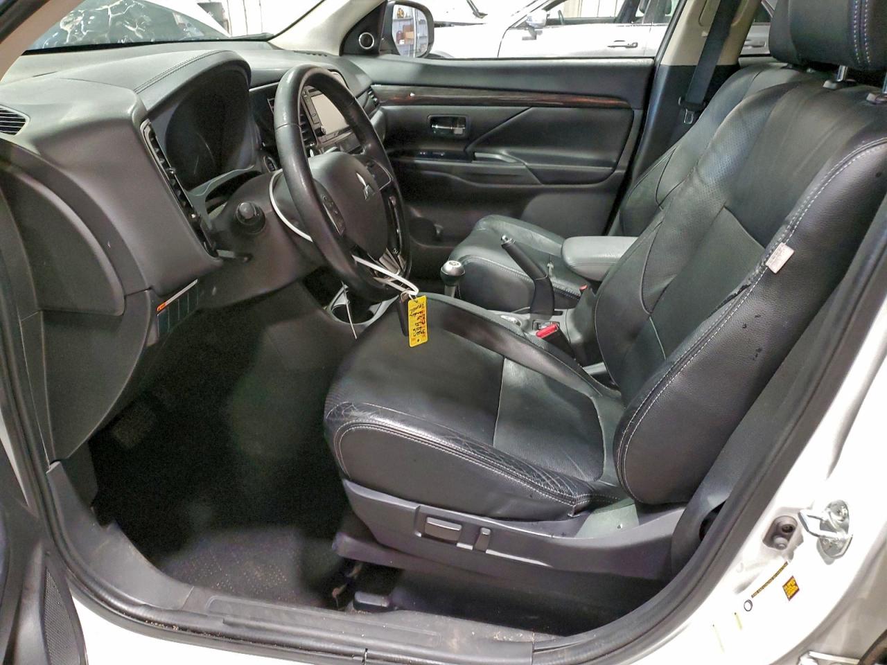 2016 Mitsubishi Outlander Se VIN: JA4AZ3A35GZ001410 Lot: 96051915