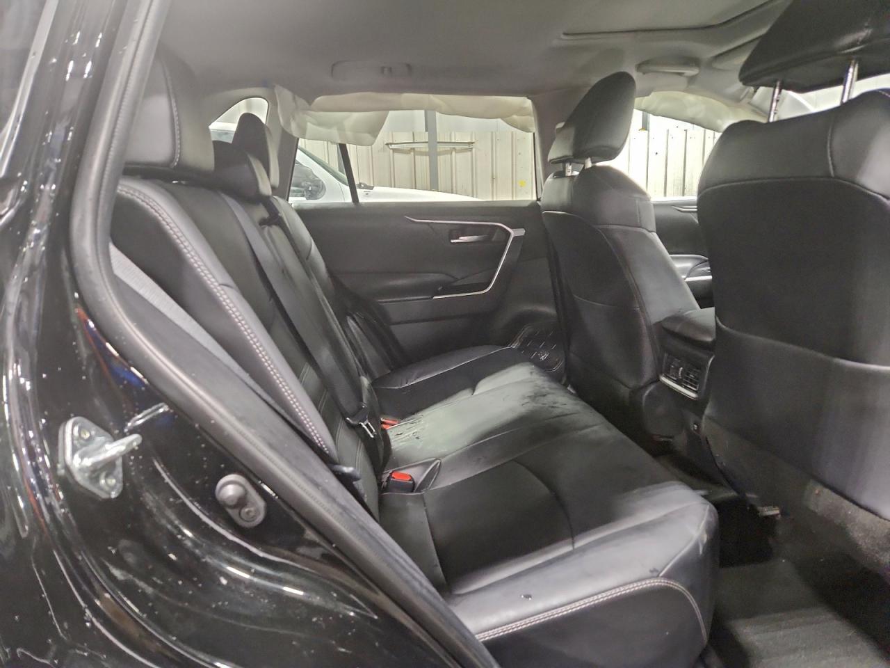 2021 Toyota Rav4 Xle Premium VIN: 2T3A1RFV9MC181711 Lot: 96364225