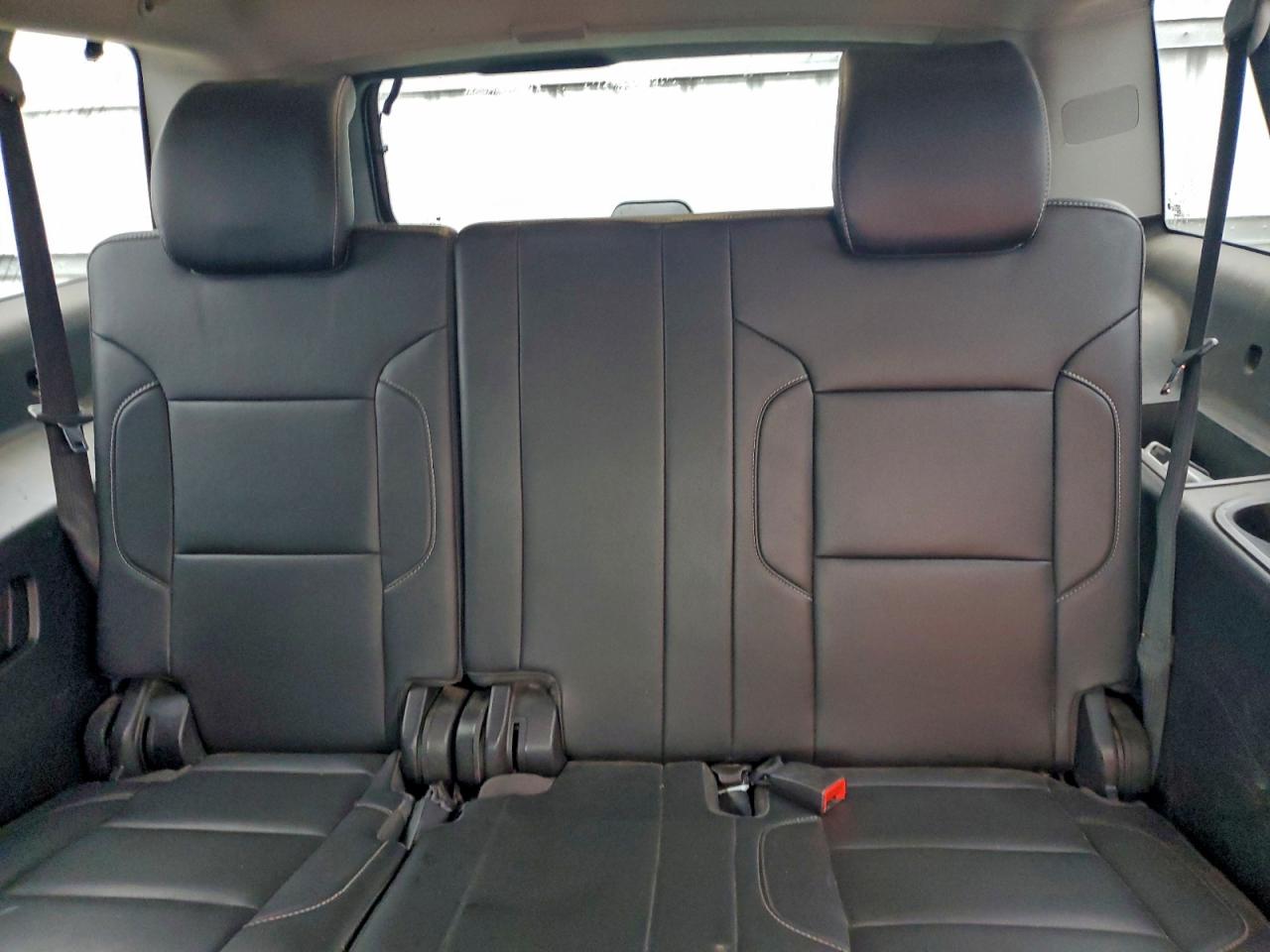 2018 Chevrolet Suburban K1500 Lt VIN: 1GNSKHKC4JR240990 Lot: 96077565