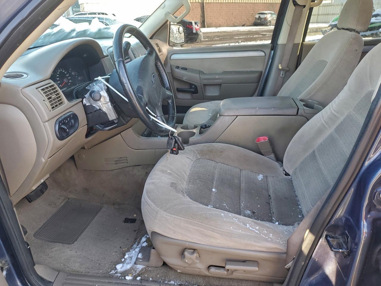 2004 Ford Explorer Xlt VIN: 1FMZU73KX4UC17065 Lot: 97233415